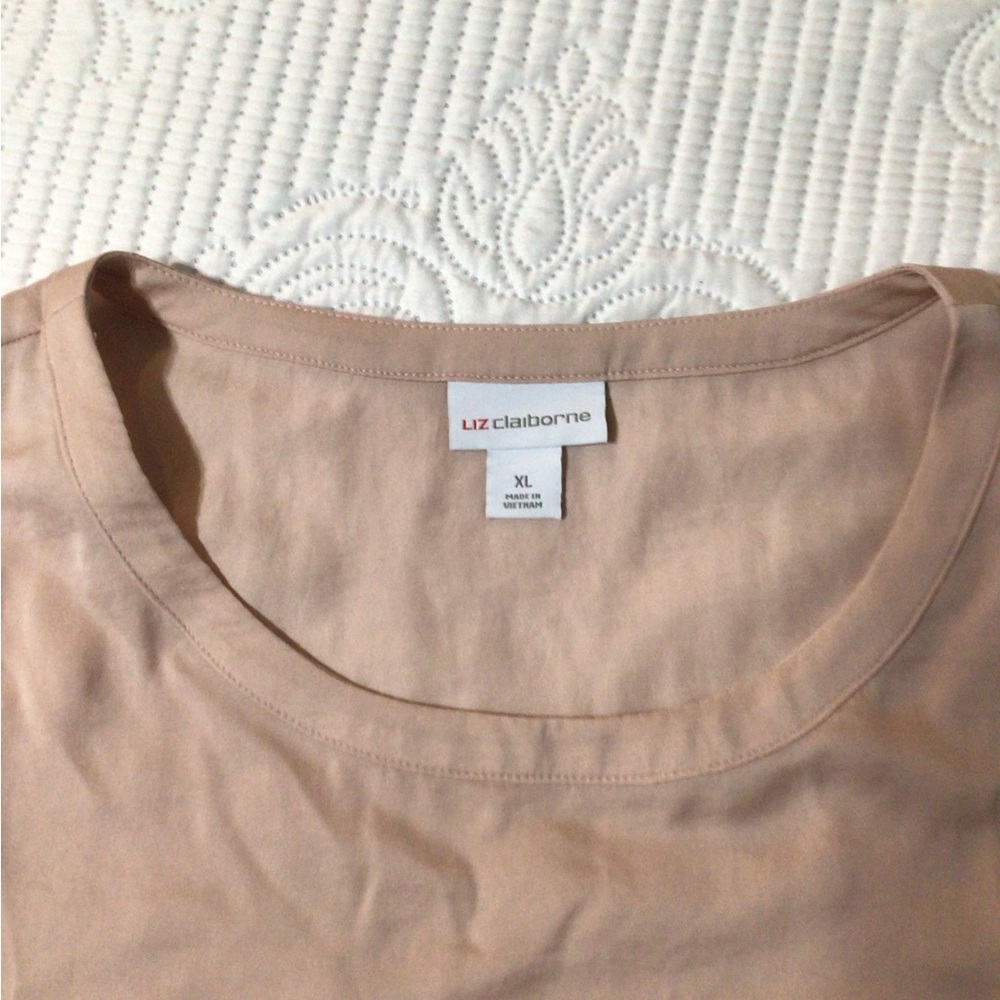 Liz Claiborne Light Pink Crew Neck Top